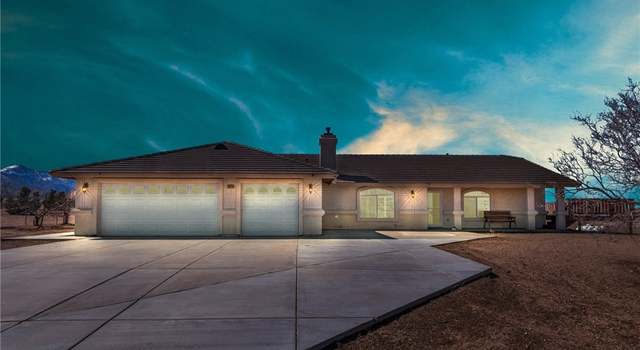 Photo of 8370 Wolf Dr, Phelan, CA 92371
