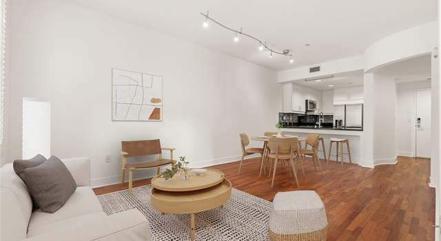 Photo of 150 The Promenade N #211, Long Beach, CA 90802