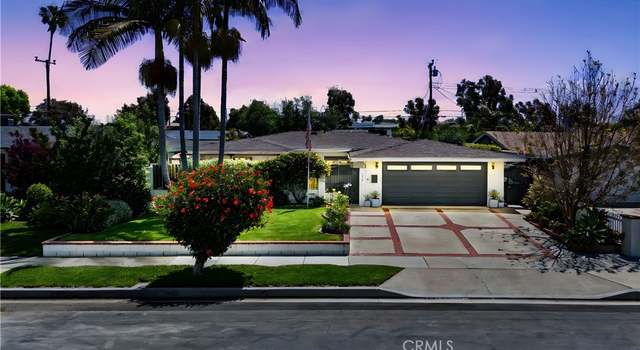 Photo of 2924 Royal Palm Dr, Costa Mesa, CA 92626
