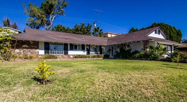 Photo of 3838 Oleander Dr, Highland, CA 92346