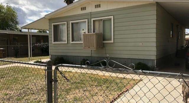 Photo of 2996 Lake View Dr, Perris, CA 92571
