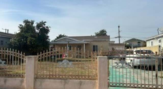 Photo of 921 N Poinsettia Ave, Compton, CA 90221