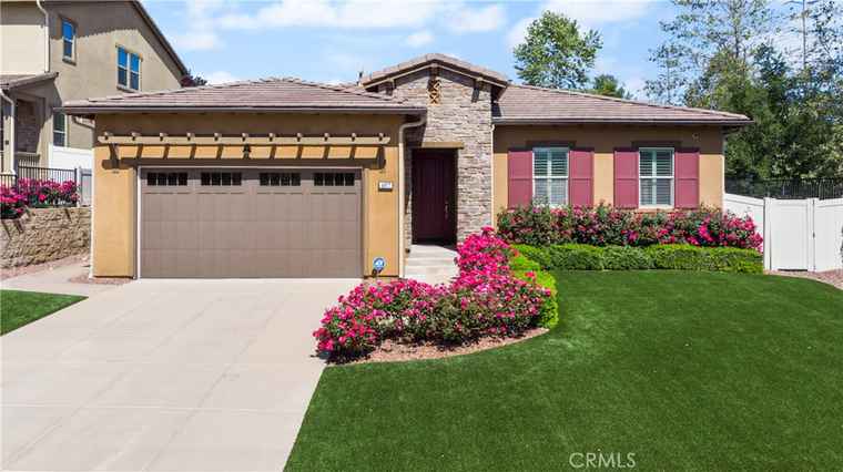 Photo of 4977 Hydepark Dr Agoura Hills, CA 91301