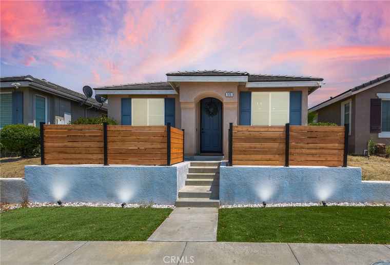 Photo of 515 Palm Ave San Jacinto, CA 92582