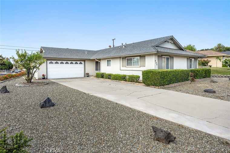 Photo of 402 Jade Ave Placentia, CA 92870