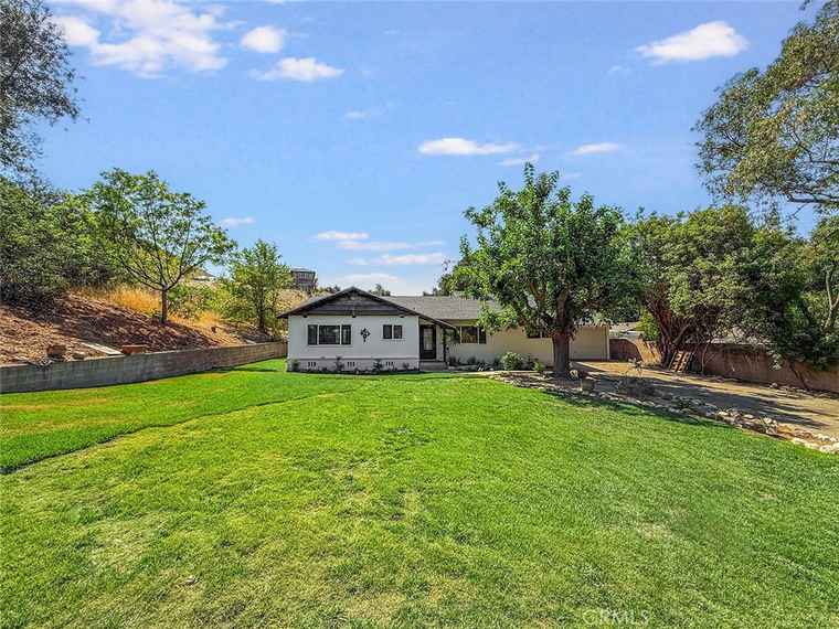 Photo of 24022 Wildwood Canyon Rd Newhall, CA 91321