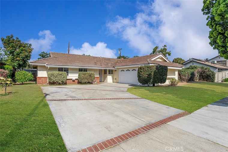 Photo of 2708 N Dell St Orange, CA 92865