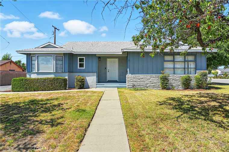 Photo of 1005 W Greendale St West Covina, CA 91790