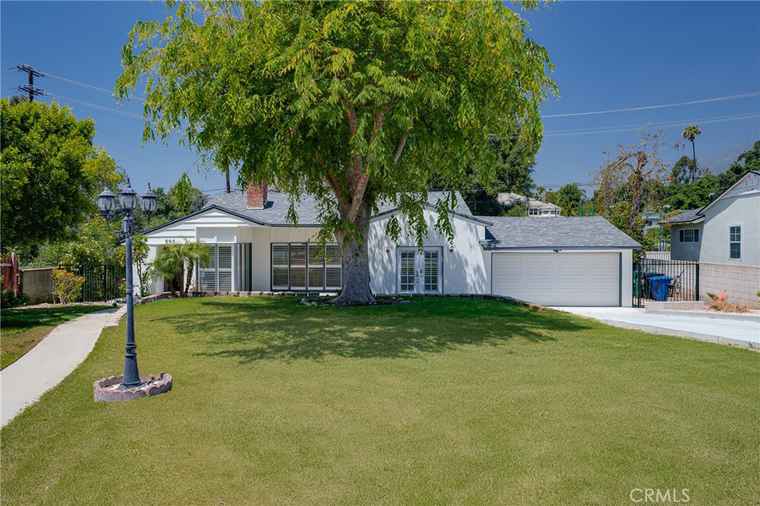 Photo of 905 Rodeo Rd Arcadia, CA 91006