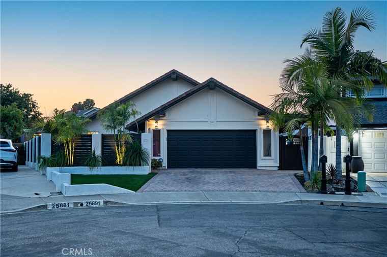 Photo of 25891 Pinewood Ln Laguna Hills, CA 92653