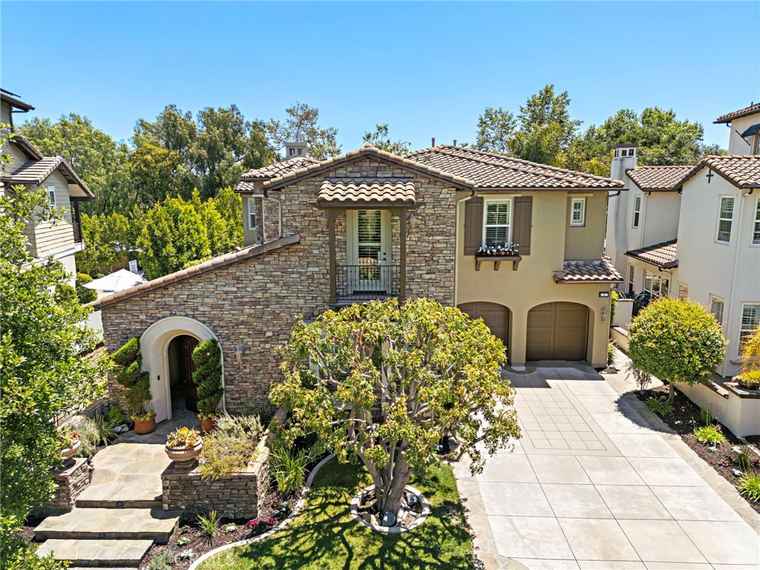 Photo of 4 Dennis Ln Ladera Ranch, CA 92694
