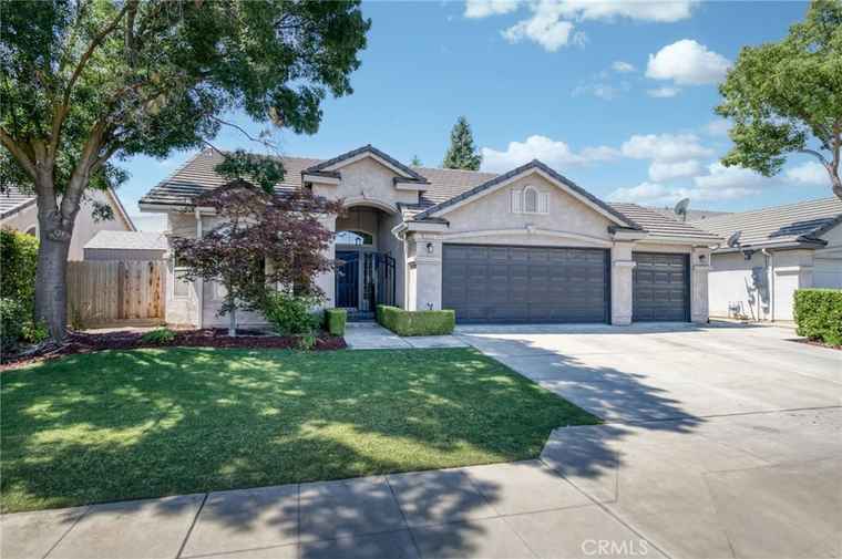Photo of 2925 E El Paso Ave Fresno, CA 93720