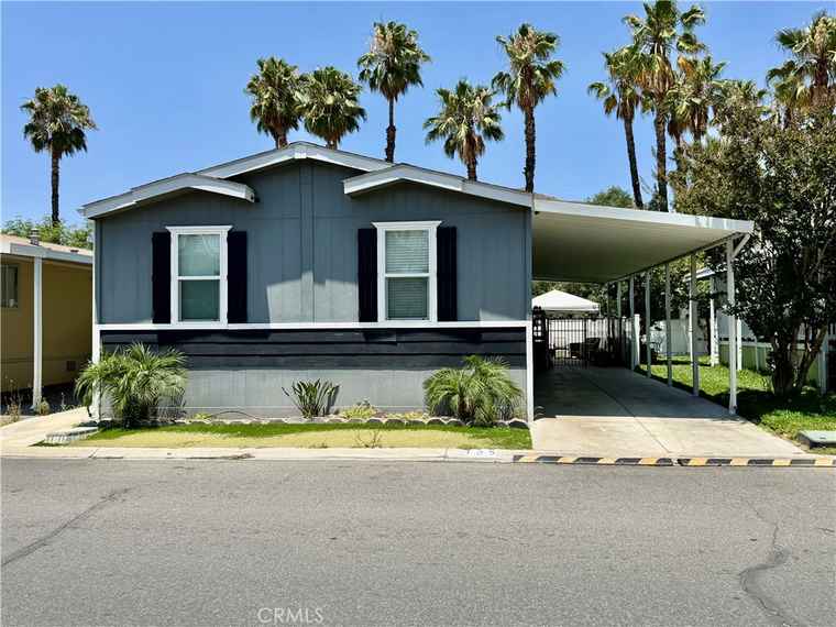 Photo of 2851 S La Cadena Dr #125 Colton, CA 92324