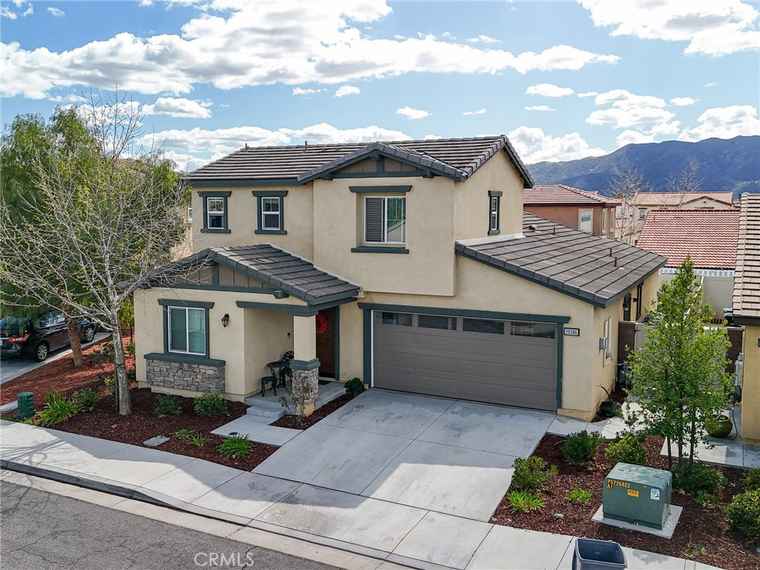 Photo of 29306 Summer House Ln Lake Elsinore, CA 92530