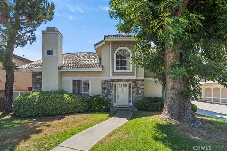Photo of 806 W Commonwealth Ave Alhambra, CA 91801