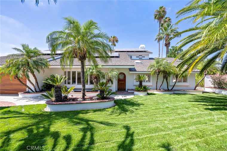 Photo of 755 E Sunny Hills Rd Fullerton, CA 92835