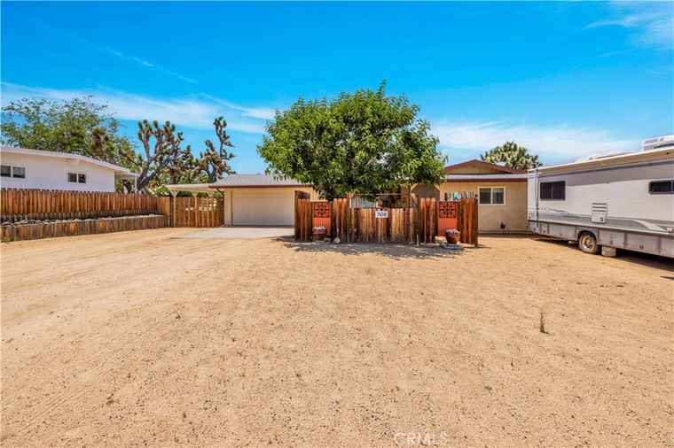 Photo of 7608 Shawnee Trl Yucca Valley, CA 92284