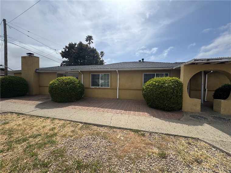 Photo of 531 N O St Lompoc, CA 93436