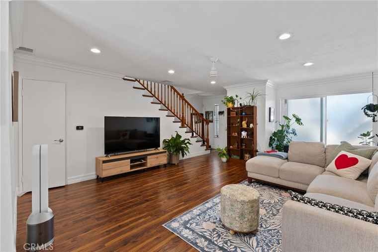 Photo of 13011 Doty Ave #44 Hawthorne, CA 90250