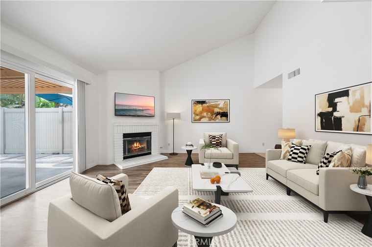 Photo of 206 Eisenhower Placentia, CA 92870