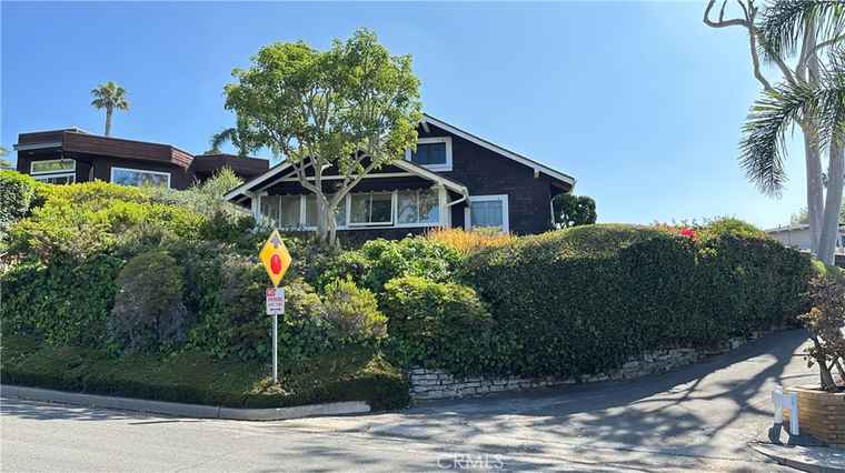 Photo of 625 High Dr Laguna Beach, CA 92651