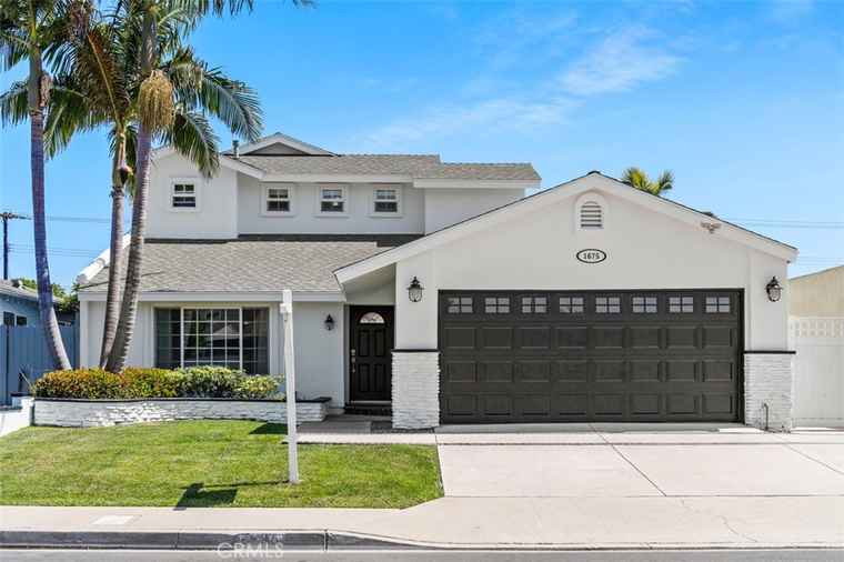 Photo of 1675 New Hampshire Dr Costa Mesa, CA 92626