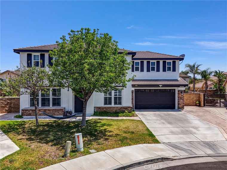 Photo of 6895 Guinevere Ct Eastvale, CA 92880