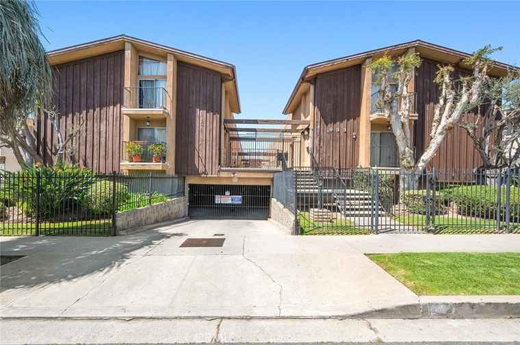 Photo of 933 N Cedar St #6 Inglewood, CA 90302