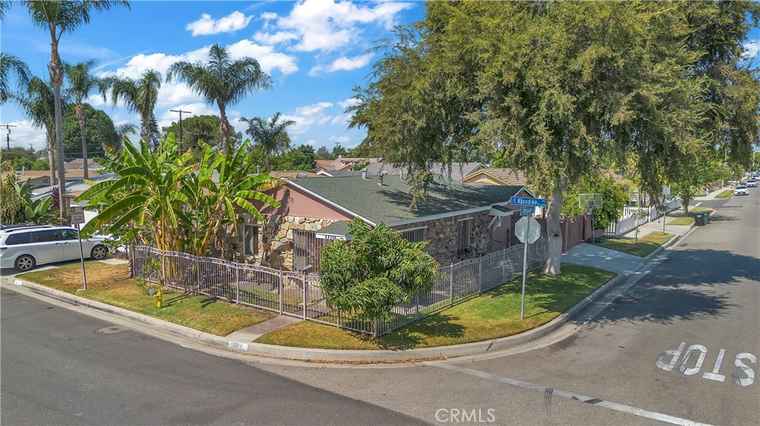 Photo of 13601 Klondike Ave Downey, CA 90242