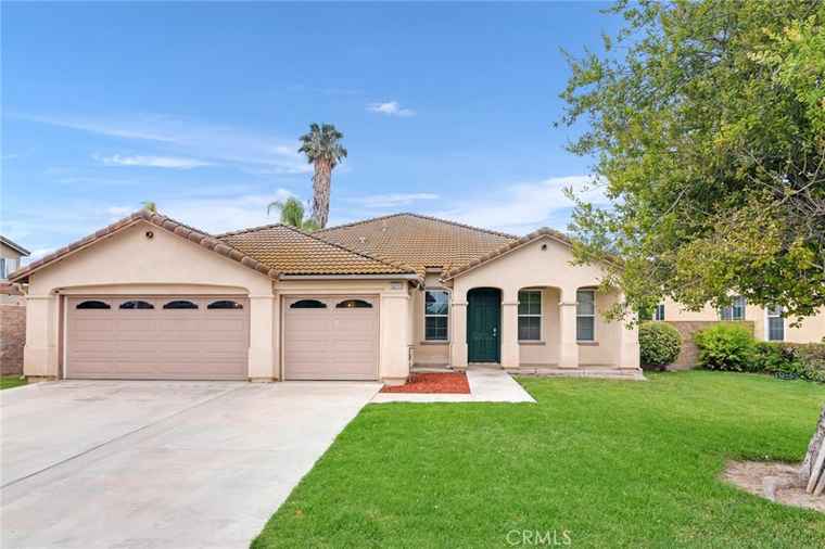 Photo of 13711 Hidden Eastvale, CA 92880