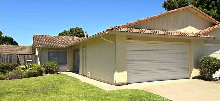 Photo of 905 N L St Lompoc, CA 93436