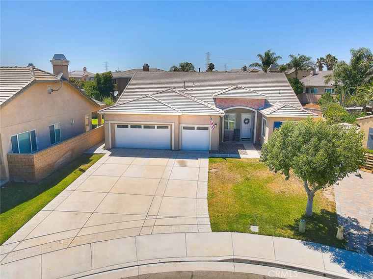 Photo of 6751 Gypsum Creek Dr Eastvale, CA 92880