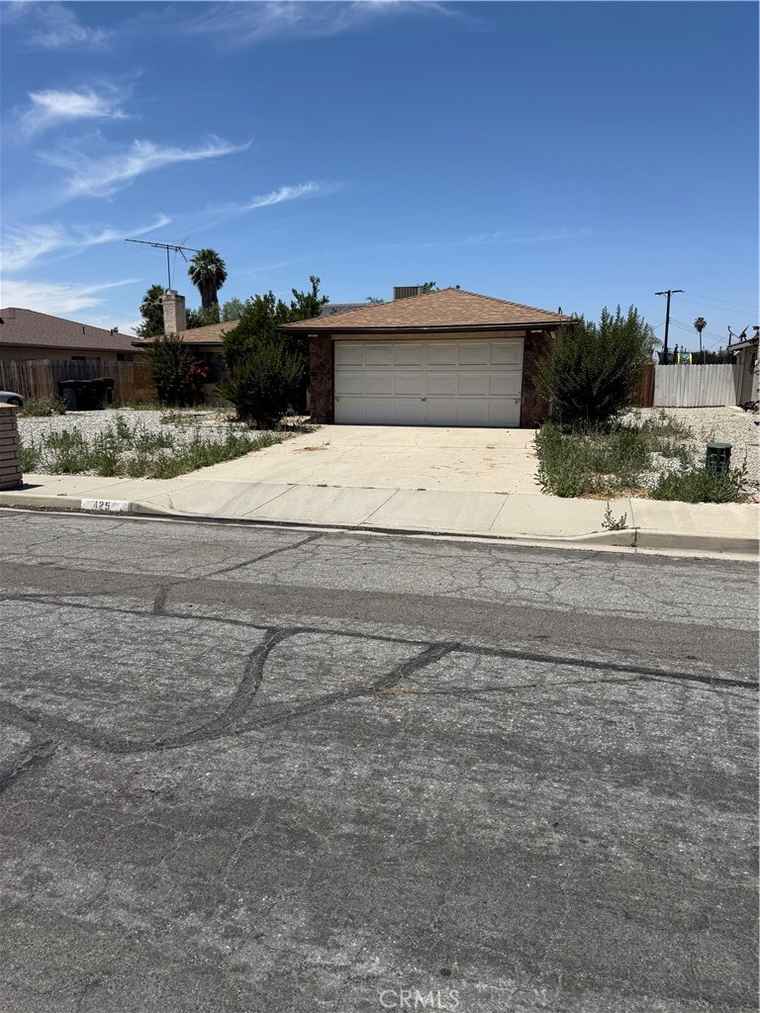 Photo of 425 Whicha Way Hemet, CA 92544