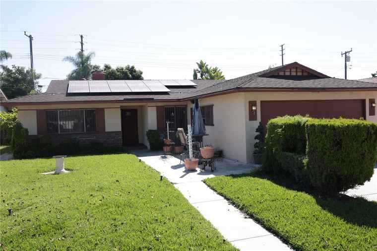 Photo of 509 S Glenarbor St Santa Ana, CA 92704