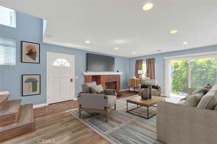 Photo of 1206 S Barranca Ave Unit A Glendora, CA 91740