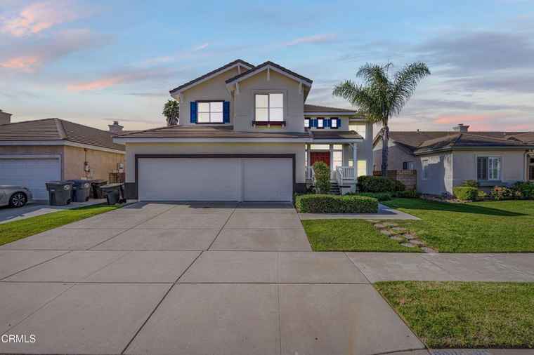 Photo of 518 Grande St Oxnard, CA 93036