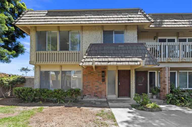 Photo of 10473 Smoke River Ct Fountain Valley, CA 92708