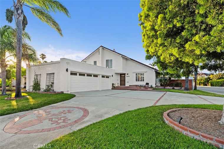 Photo of 10891 El Paso Ave Fountain Valley, CA 92708