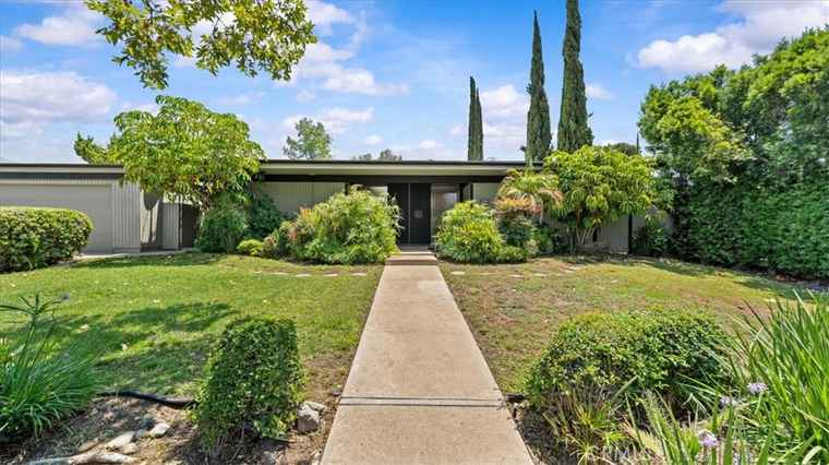 Photo of 2216 N Indian Hill Blvd Claremont, CA 91711