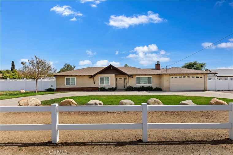 Photo of 758 7th St Norco, CA 92860