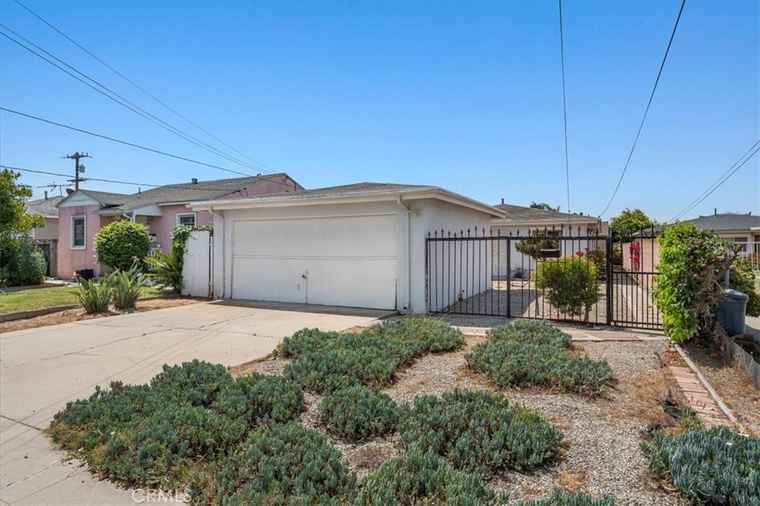 Photo of 1646 W 168th St Gardena, CA 90247
