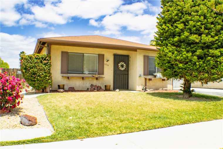 Photo of 1934 Pueblo Dr Hemet, CA 92545