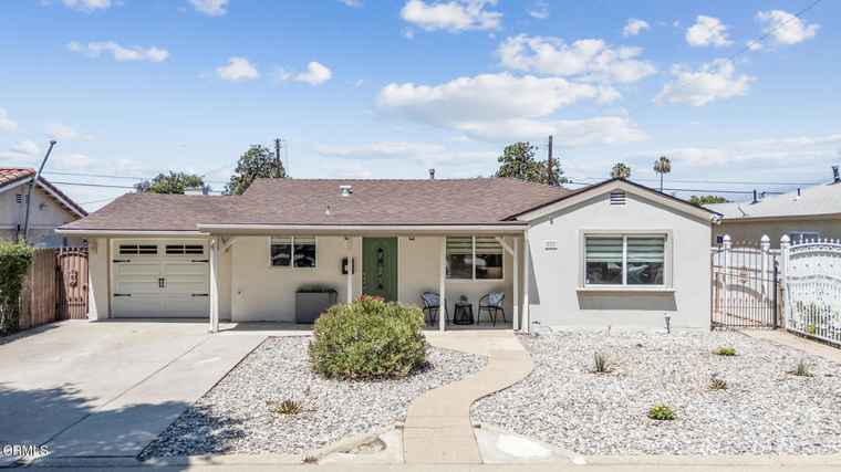 Photo of 247 S Pasadena Ave Azusa, CA 91702