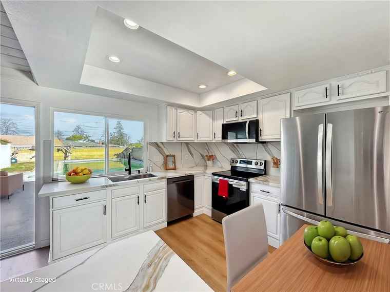 Photo of 1472 N San Antonio Ave Upland, CA 91786