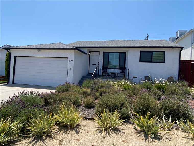 Photo of 619 CENTER St El Segundo, CA 90245
