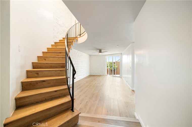 Photo of 240 W Queen St #10 Inglewood, CA 90301