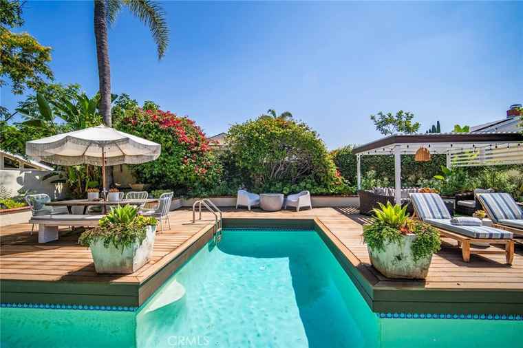 Photo of 25135 Rivendell Dr Lake Forest, CA 92630