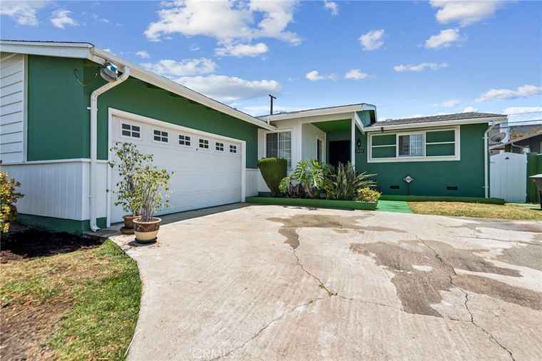 Photo of 1908 W 134th Pl Gardena, CA 90249