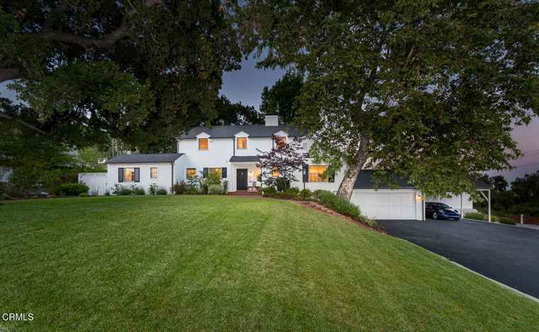 Photo of 5210 La Canada Blvd La Canada Flintridge, CA 91011