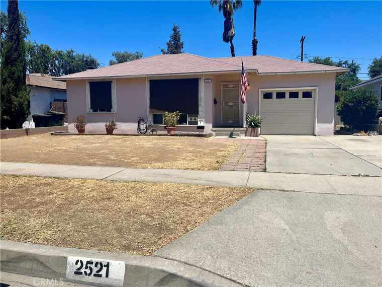Photo of 2521 W Ash Ave Fullerton, CA 92833